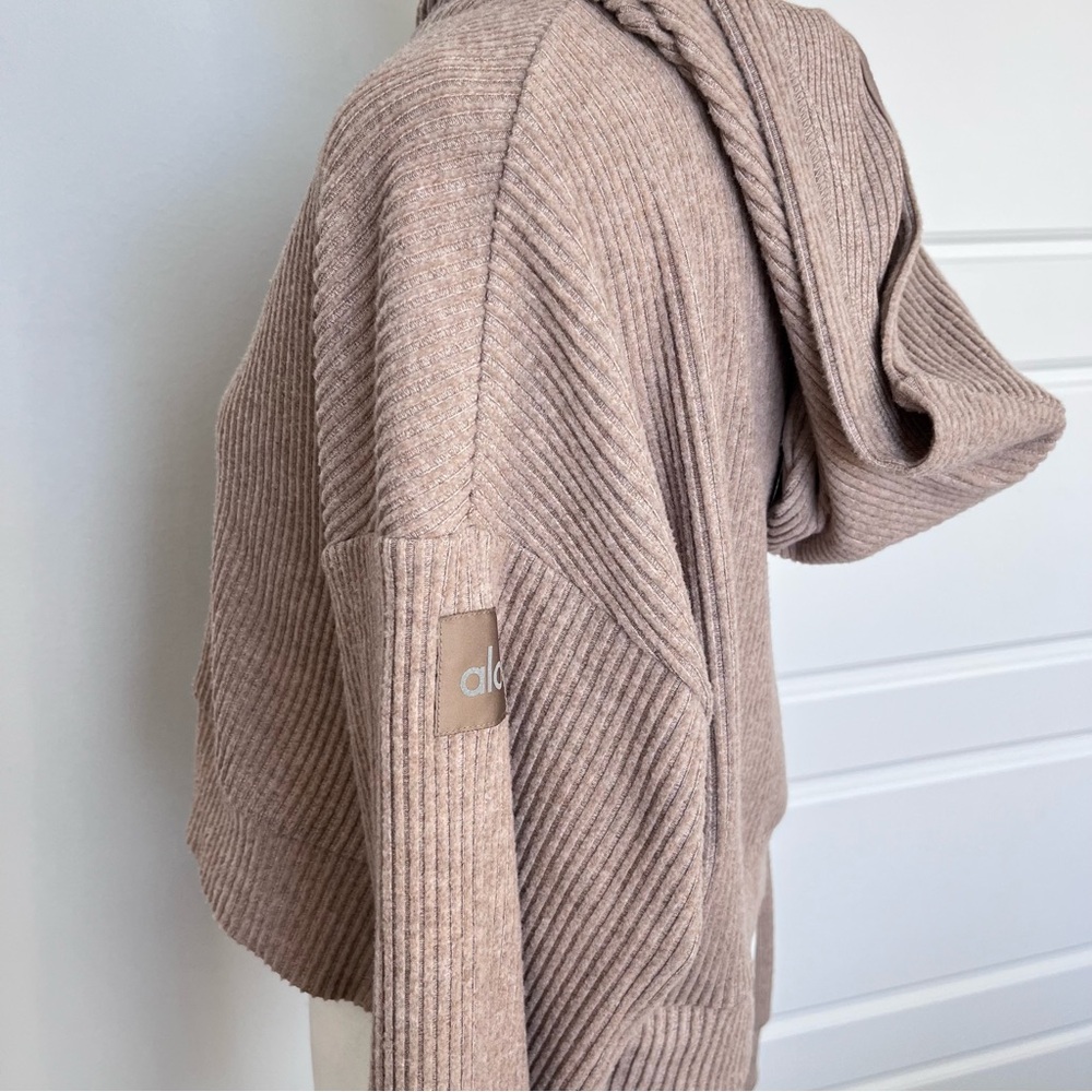 ALO Yoga Cropped Ribbed Hoodie Sweater in Taupe